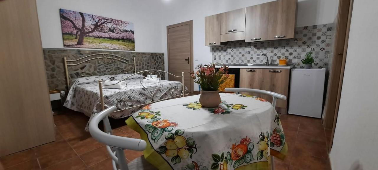 El Pavino Agriturismo Ristorante Pizzeria Alloggi Porticalazzo Eksteriør bilde